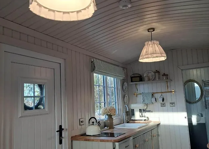 Shepherds Hut *